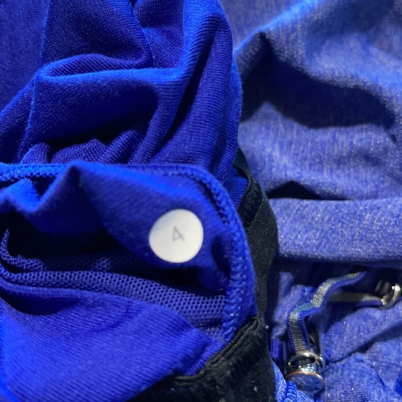 Lululemon Tank Top Size 4🥰🥰 - Picture 4 of 4